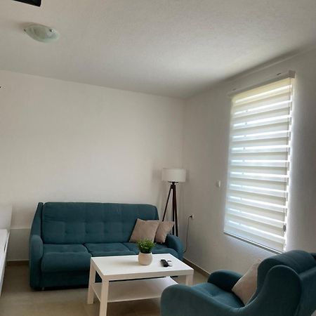 Tiki Apartments غيفيغليا المظهر الخارجي الصورة