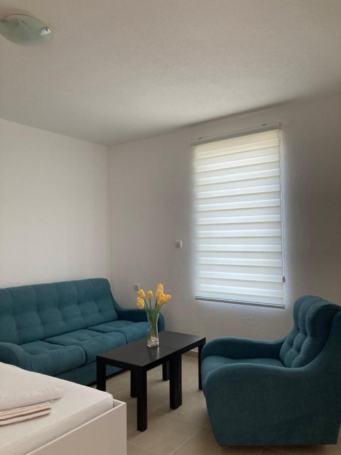 Tiki Apartments غيفيغليا المظهر الخارجي الصورة