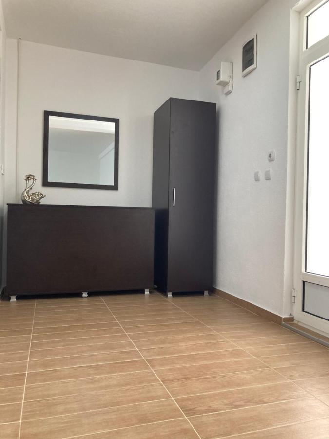 Tiki Apartments غيفيغليا المظهر الخارجي الصورة