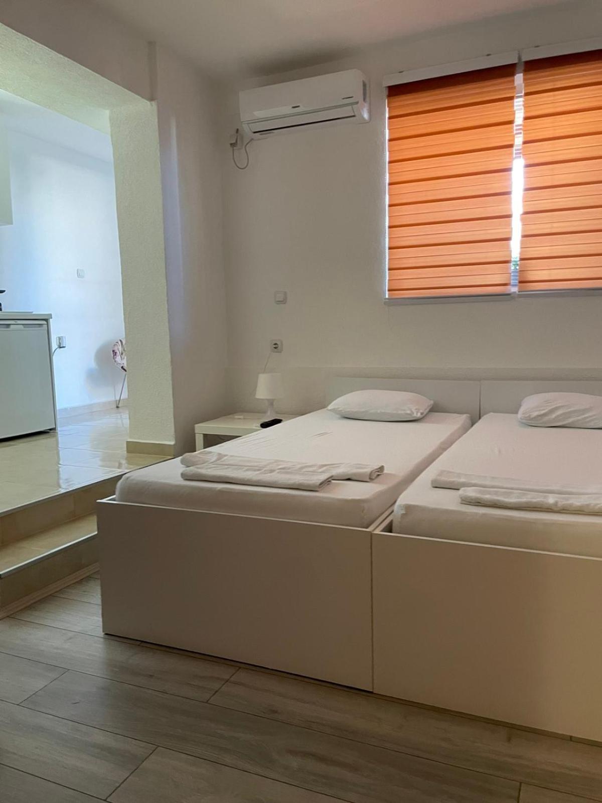 Tiki Apartments غيفيغليا المظهر الخارجي الصورة