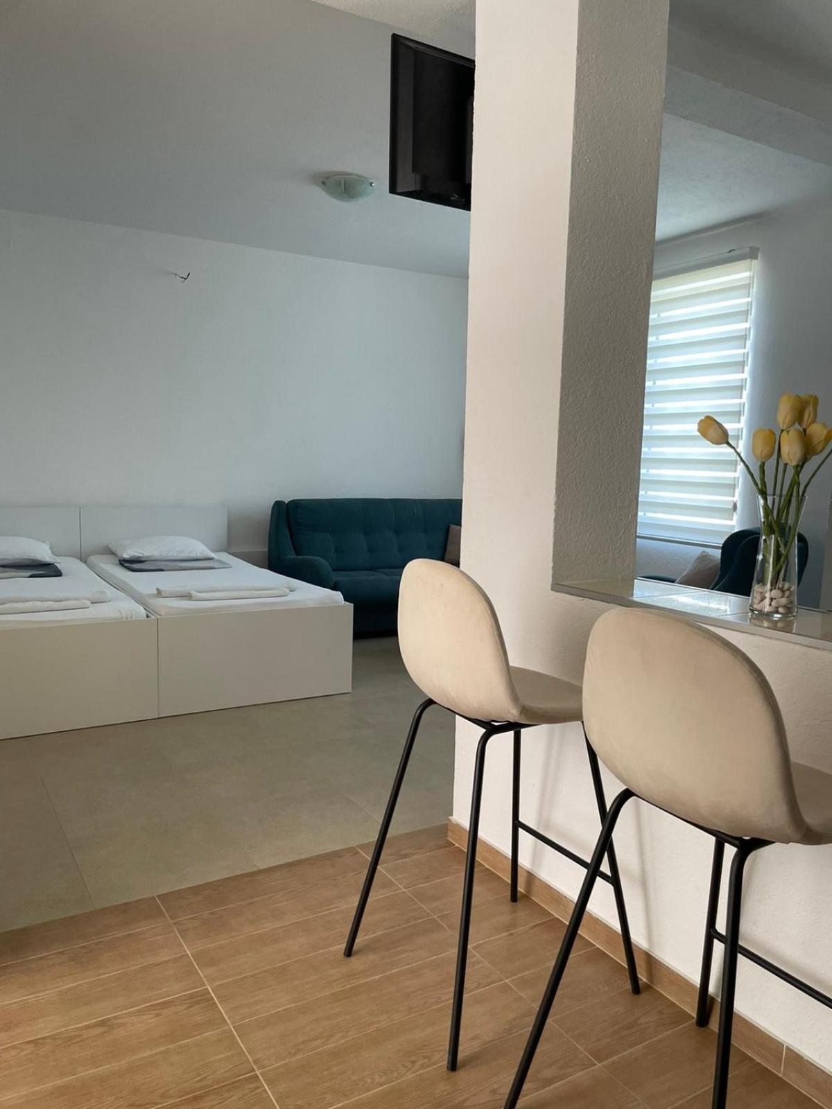 Tiki Apartments غيفيغليا المظهر الخارجي الصورة