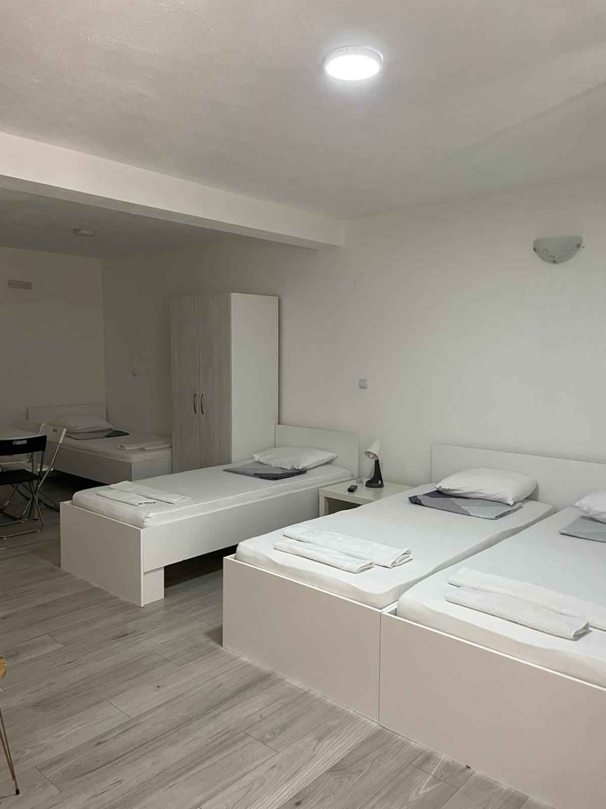 Tiki Apartments غيفيغليا المظهر الخارجي الصورة