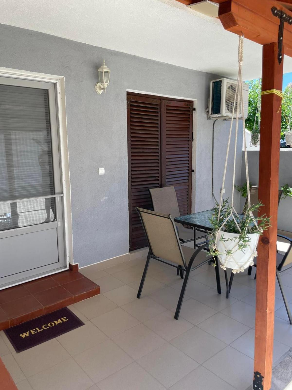 Tiki Apartments غيفيغليا المظهر الخارجي الصورة