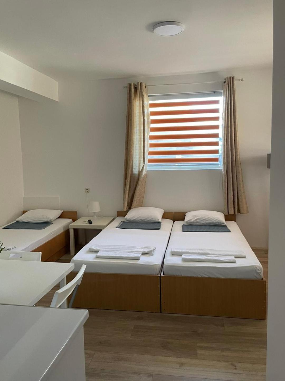 Tiki Apartments غيفيغليا المظهر الخارجي الصورة